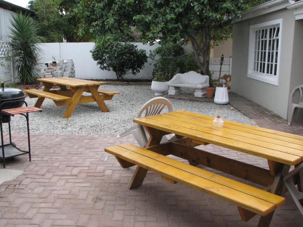 Jembjo'S Knysna Lodge & Backpackers Екстер'єр фото