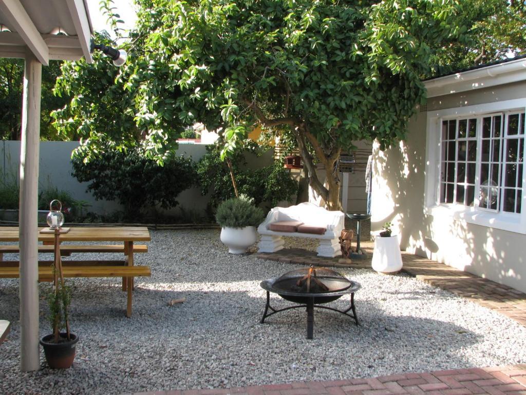 Jembjo'S Knysna Lodge & Backpackers Екстер'єр фото