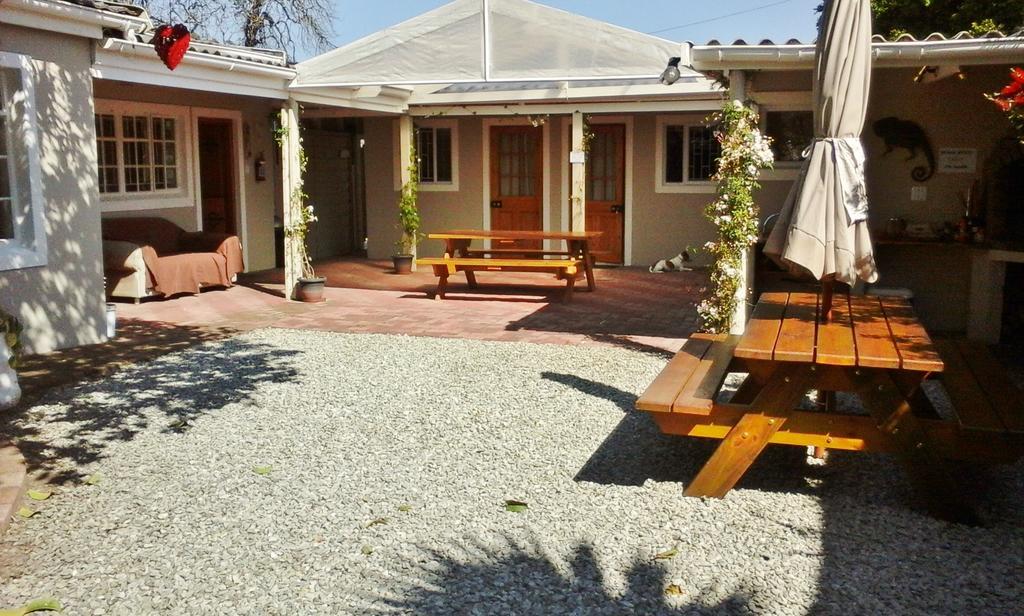 Jembjo'S Knysna Lodge & Backpackers Екстер'єр фото